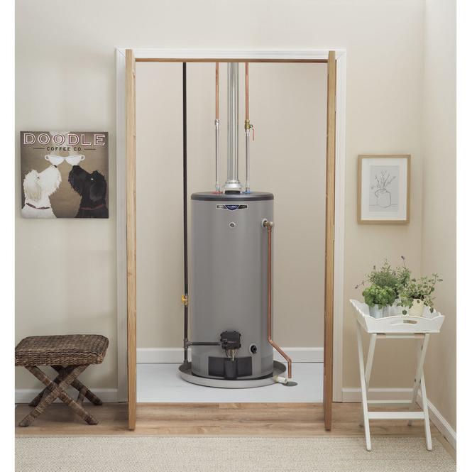 GE 30 Gallons Short Residential Natural Gas Water Heater GG30S08BXR IMAGE 2